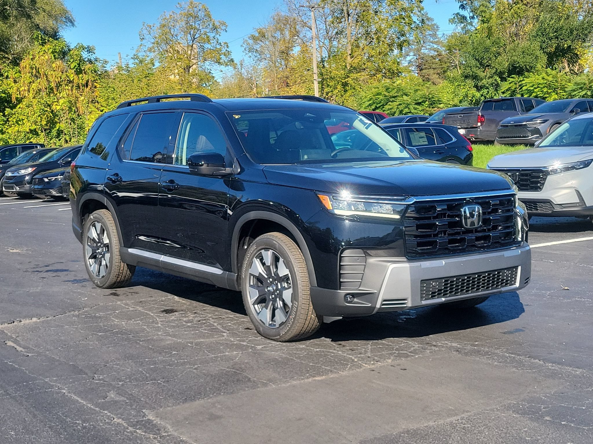 New 2026 Honda Pilot Elite image 2
