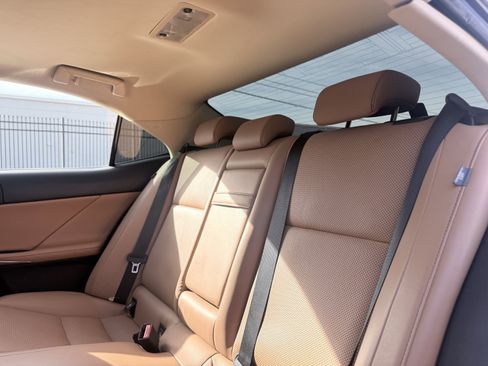 Used 2015 Lexus IS 250 image 10