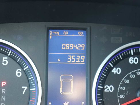 Used 2011 Honda CR-V SE image 11