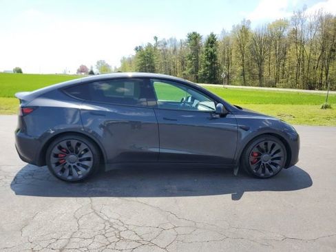 Used 2024 Tesla Model Y Performance AWD/4WD image 6