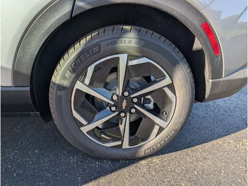 New 2026 Chevrolet Equinox EV LT image 25