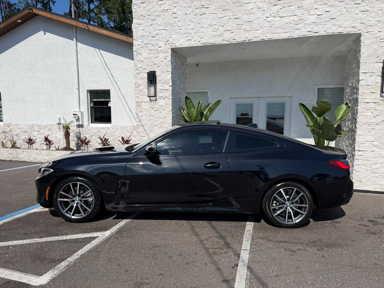 Used 2022 BMW 430i xDrive Coupe AWD/4WD image 2