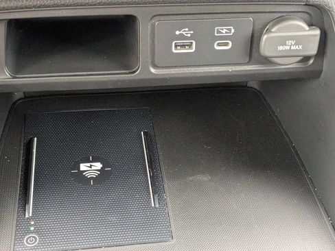 Used 2023 Honda Pilot Touring image 24