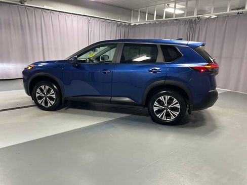 Used 2023 Nissan Rogue SV AWD/4WD image 4