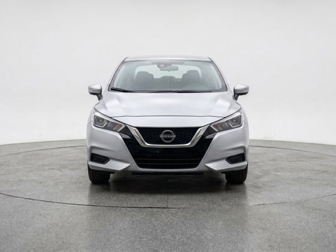 Used 2025 Nissan Versa SV FWD image 2