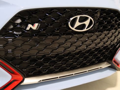 Used 2019 Hyundai Veloster N N w/ Performance Package image 17