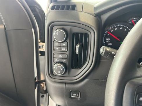 Used 2022 Chevrolet Silverado 1500 Custom AWD/4WD image 15