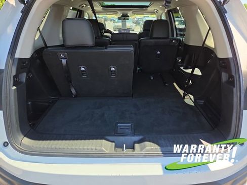 Used 2024 Honda Pilot Touring image 18