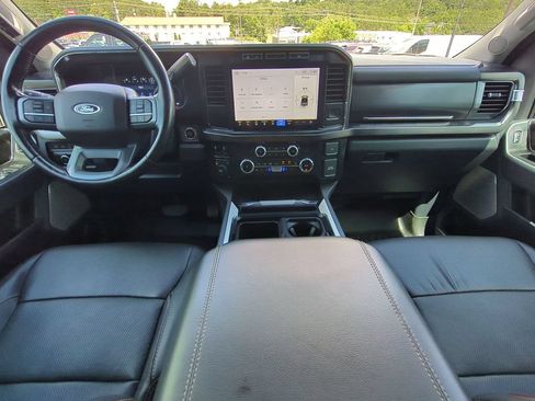 Used 2023 Ford F450 Lariat AWD/4WD image 18