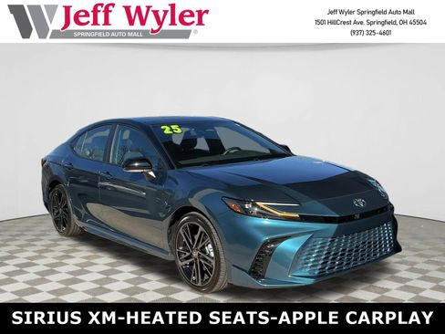 Certified 2025 Toyota Camry XSE image 1