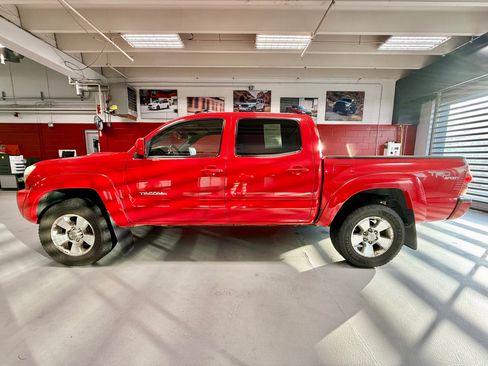 Used 2006 Toyota Tacoma 4x4 Double Cab w/ TRD Sport Pkg #1 image 2