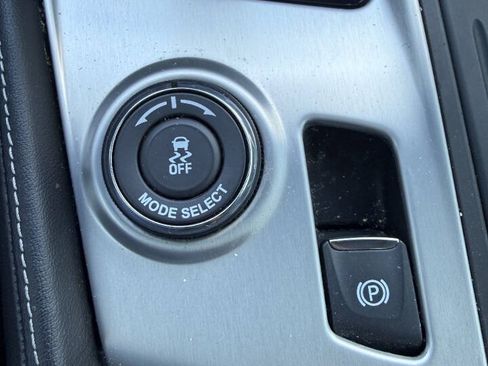 Used 2017 Chevrolet Corvette Stingray Coupe RWD image 17