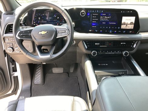 Certified 2025 Chevrolet Tahoe LT AWD/4WD image 13