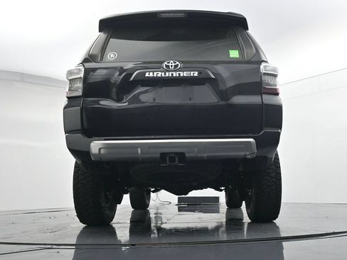 Used 2019 Toyota 4Runner TRD Off-Road AWD/4WD image 21