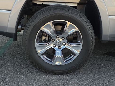 Used 2022 RAM 1500 Laramie image 9