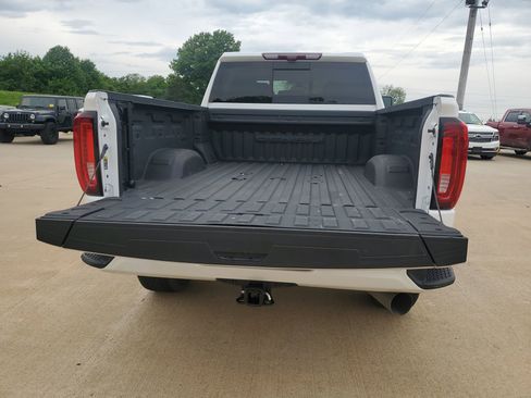 Used 2021 GMC Sierra 2500 Denali w/ Denali Ultimate Package AWD/4WD image 33