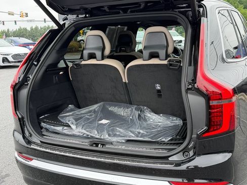 Certified 2026 Volvo XC90 T8 Ultra w/ Lounge Package AWD/4WD image 19