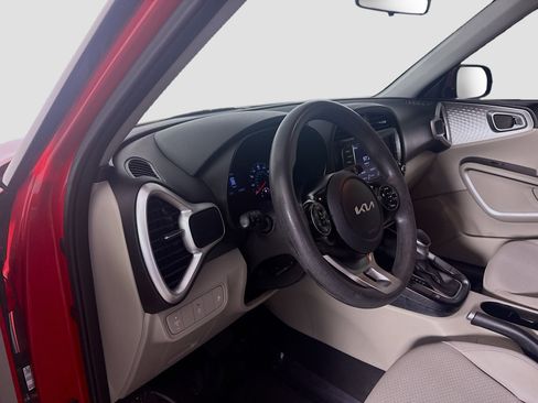 Used 2022 Kia Soul LX FWD image 22
