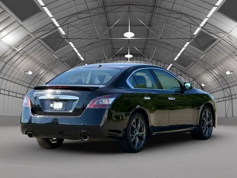 Used 2014 Nissan Maxima 3.5 SV w/ Sport Package FWD image 9