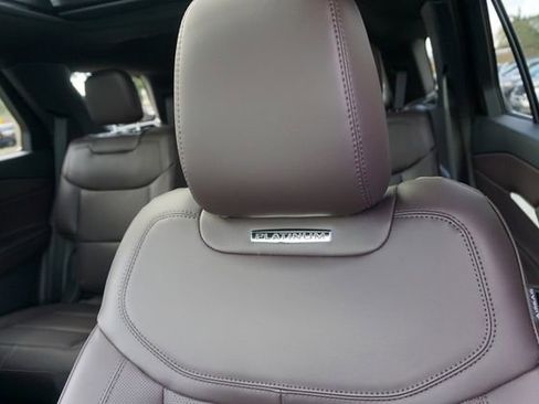 New 2026 Ford Explorer Platinum image 31