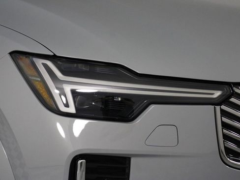 New 2026 Volvo XC90 T8 Plus w/ Protection Package Premier image 14