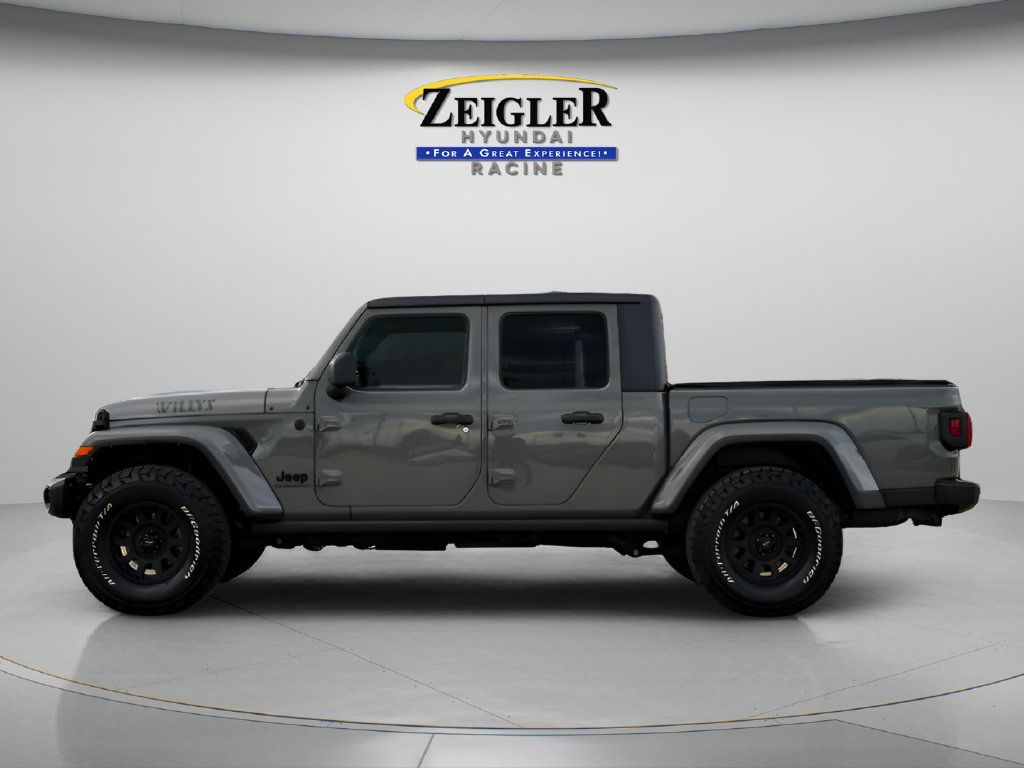 Used 2021 Jeep Gladiator Sport AWD/4WD image 4