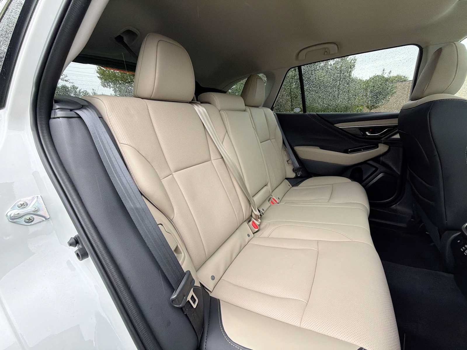 Certified 2025 Subaru Outback Limited AWD/4WD image 18