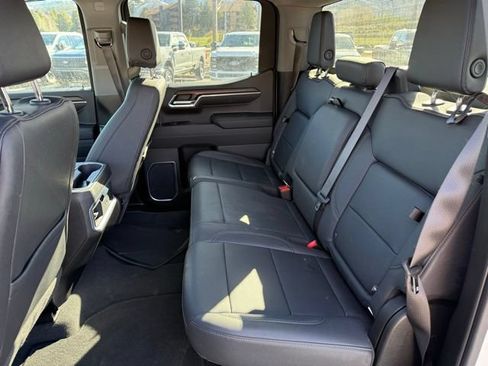 Used 2023 GMC Sierra 1500 SLT w/ SLT Convenience Package AWD/4WD image 29