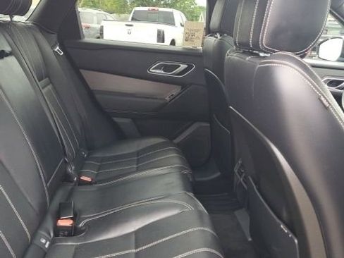Used 2019 Land Rover Range Rover Velar S image 16
