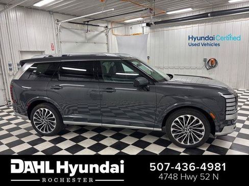 Certified 2026 Hyundai Palisade Calligraphy AWD/4WD image 2