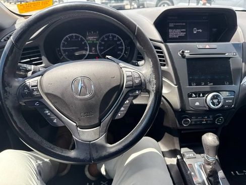 Used 2021 Acura ILX w/ Premium Package FWD image 10