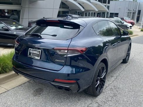 New 2024 Maserati Levante Trofeo image 5