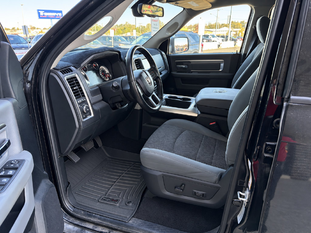 Used 2016 RAM 1500 Big Horn AWD/4WD image 2