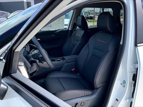 New 2026 Nissan Rogue SV image 18