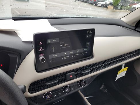 Certified 2026 Honda HR-V LX image 27