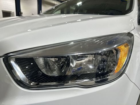 Used 2019 Ford Escape SE image 27