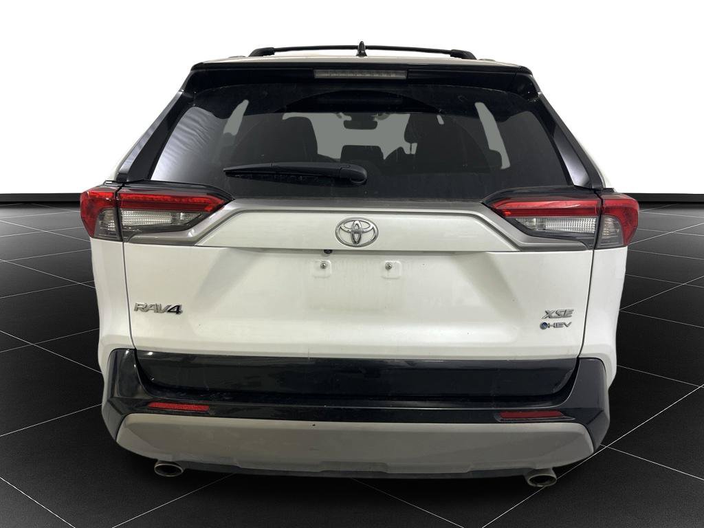 Used 2025 Toyota RAV4 XSE AWD/4WD image 4