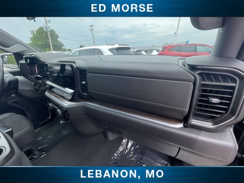 Certified 2022 Chevrolet Silverado 1500 LT AWD/4WD image 26