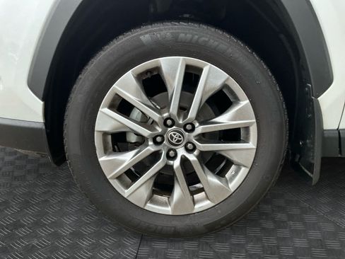 Used 2024 Toyota RAV4 XLE Premium w/ Weather Package AWD/4WD image 14