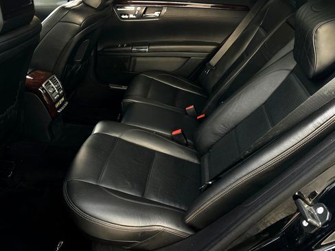 Used 2013 Mercedes-Benz S 63 AMG image 9