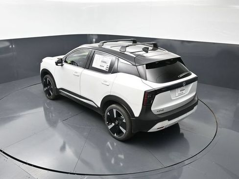 New 2026 Nissan Kicks SR FWD image 15