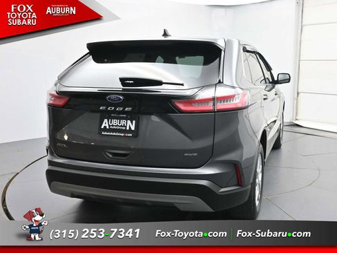 Used 2021 Ford Edge SEL w/ Convenience Package AWD/4WD image 4