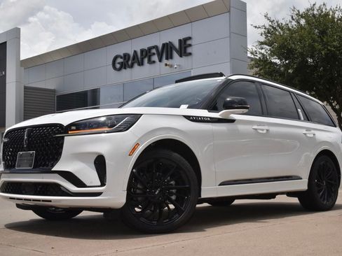New 2026 Lincoln Aviator Reserve AWD/4WD image 1