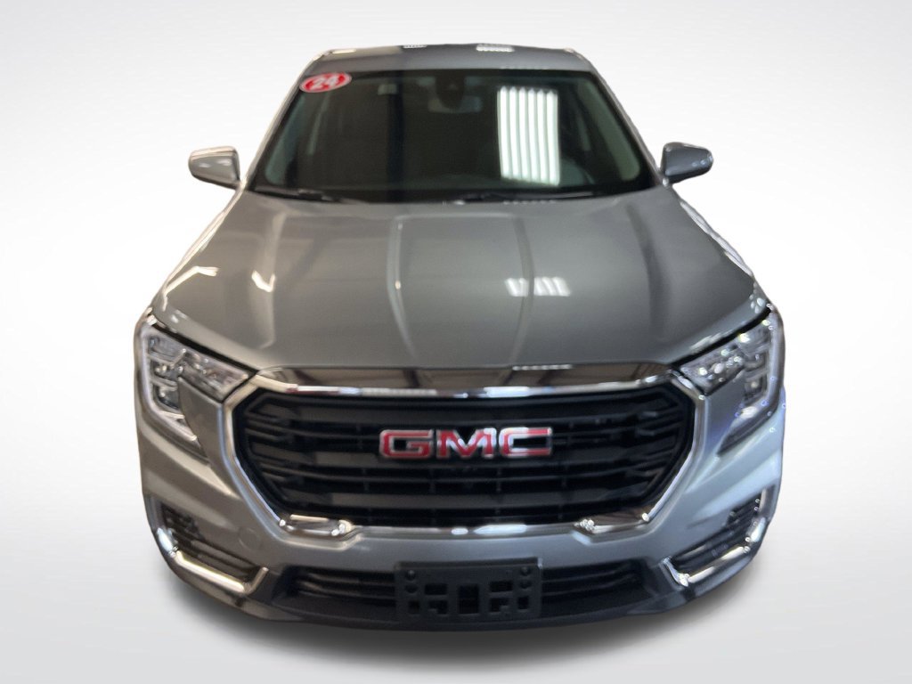 Used 2024 GMC Terrain SLE AWD/4WD image 9