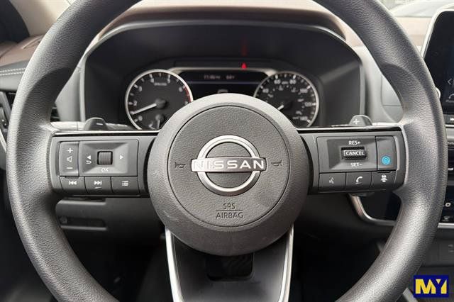 Used 2023 Nissan Rogue SV FWD image 27