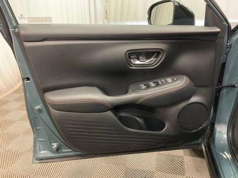 Used 2024 Honda HR-V Sport image 18