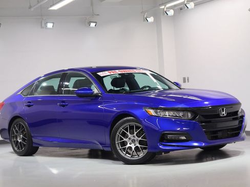 Used 2018 Honda Accord Sport image 7