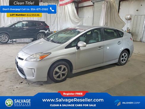 Used 2014 Toyota Prius Four w/ Preferred Accessory Package FWD image 1