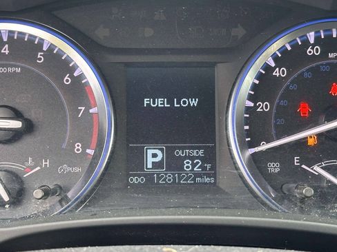 Used 2015 Toyota Highlander Plus AWD/4WD image 30