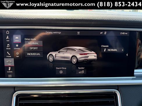Used 2019 Porsche Panamera image 34